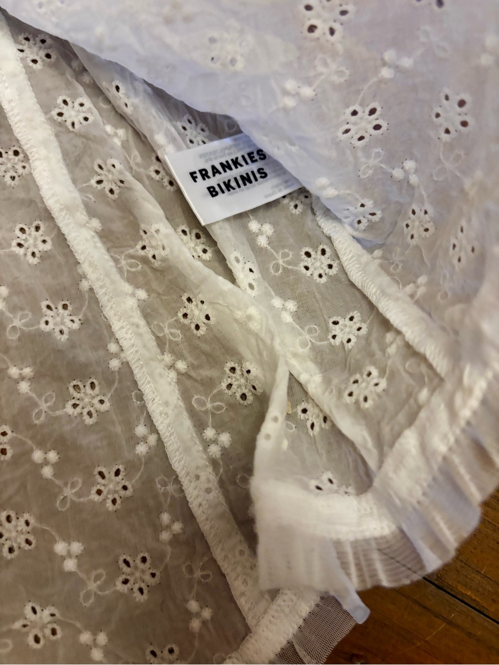 NWT Frankie’s bikinis x Sydney Sweeney Bardot eyelet flyaway top - Picture 12 of 16